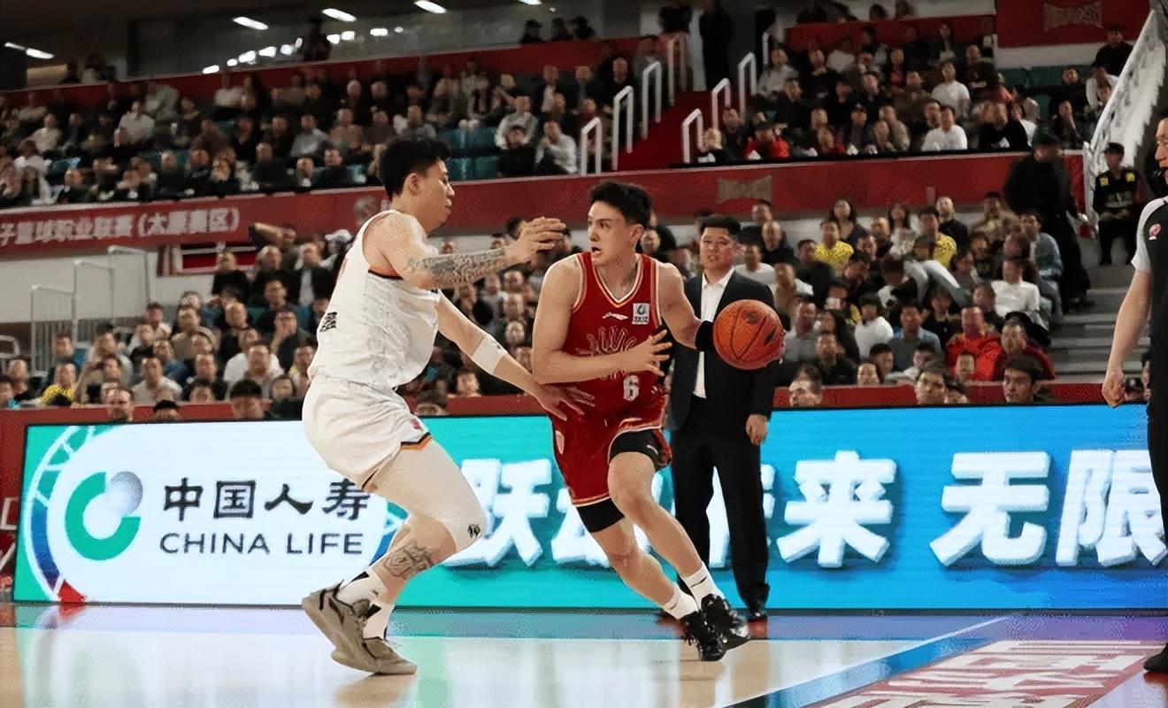 开云棋牌-上海100-96险胜山西 球员评价：4人优秀，5人及格，2人低迷